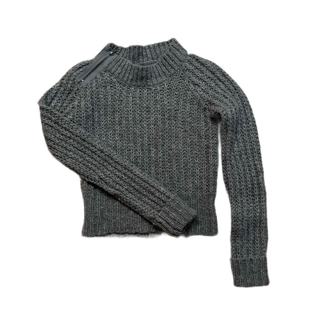 EASTSIDE WESTSIDE ~ Gray Wool Knit Sweater w/Zipper Detail at Collar size M - Picture 8 of 11